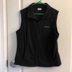 XL charcoal grey fleece Columbia vest